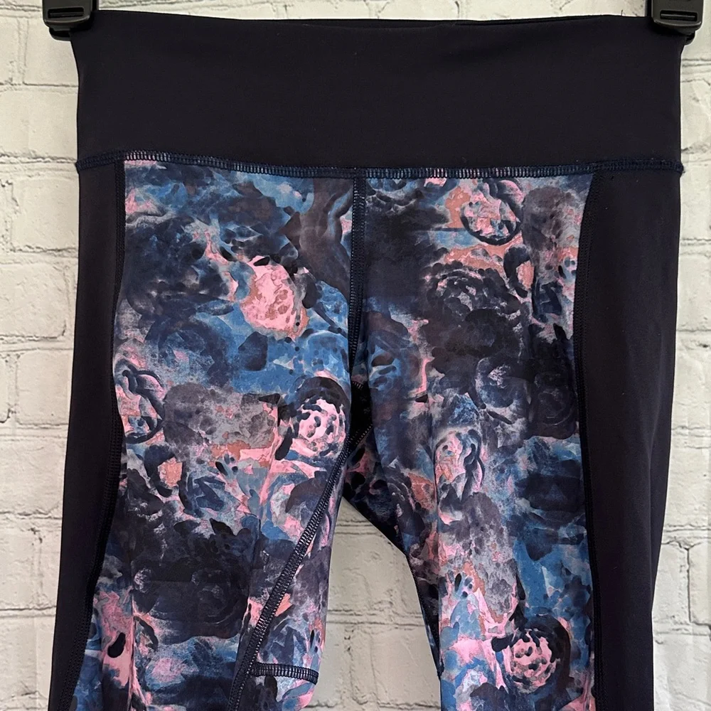 Lululemon If You’re Lucky Crop Full on Luxtreme leggings size 4